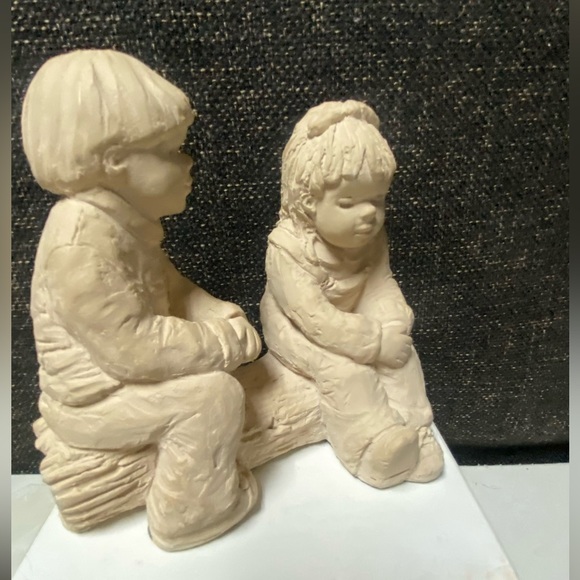 Austin Sculptures “First Love” Figurine - Picture 11 of 16